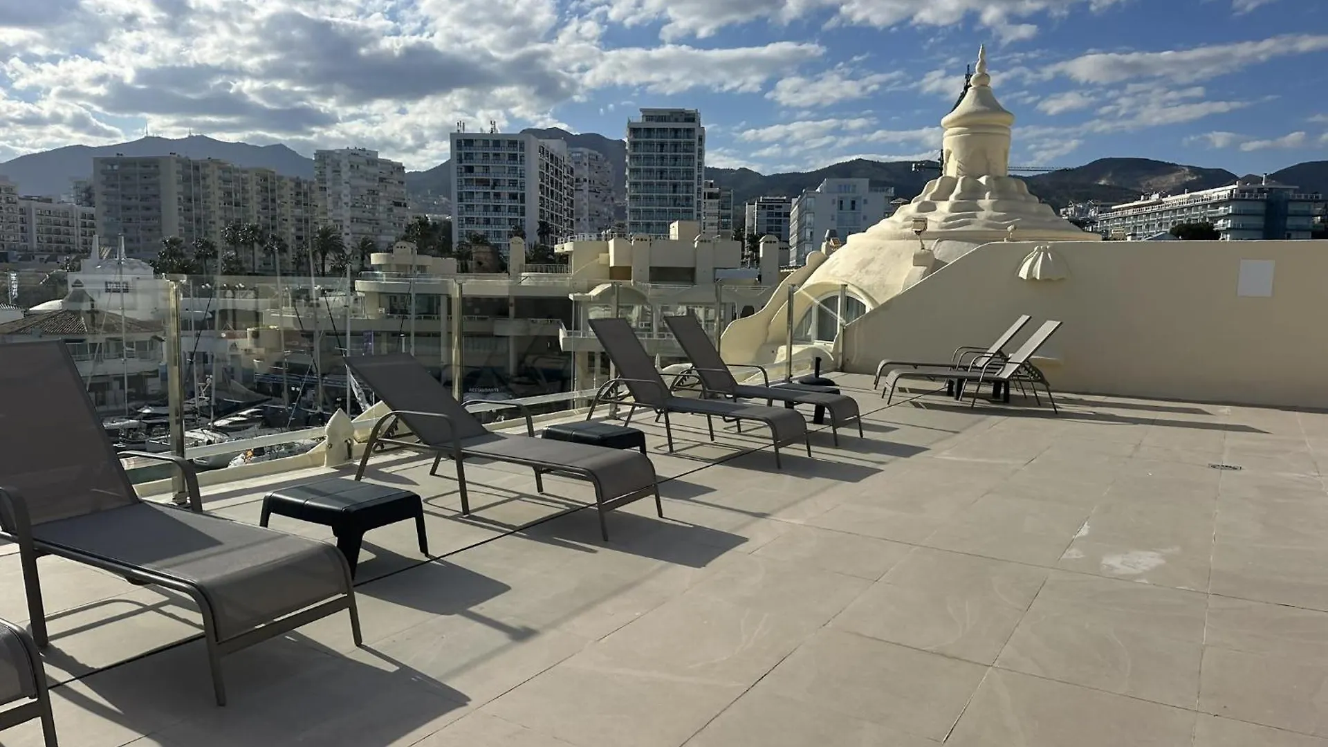 Nice Apartament In Puerto Marina Benalmádena
